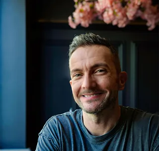 André auf einem aktuellen Porträtfoto